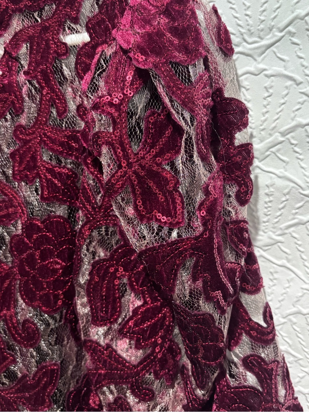 Anthropologie XS Burgundy Sequin Lace Overlay Blouse 2 Piece shirt/Tank Top - Picture 8 of 13